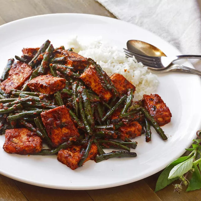 Red Curry Stir Fry with Tofu and Long Beans - South China Seas Trading Co.